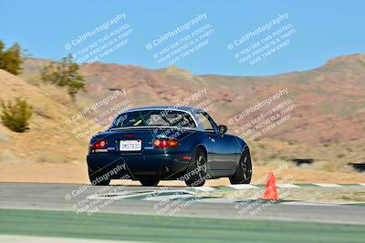 media/Dec-13-2025-Extreme Speed (Sat) [[d129ecb0b9]]/Beginner/Session 2 (Turn 4)/